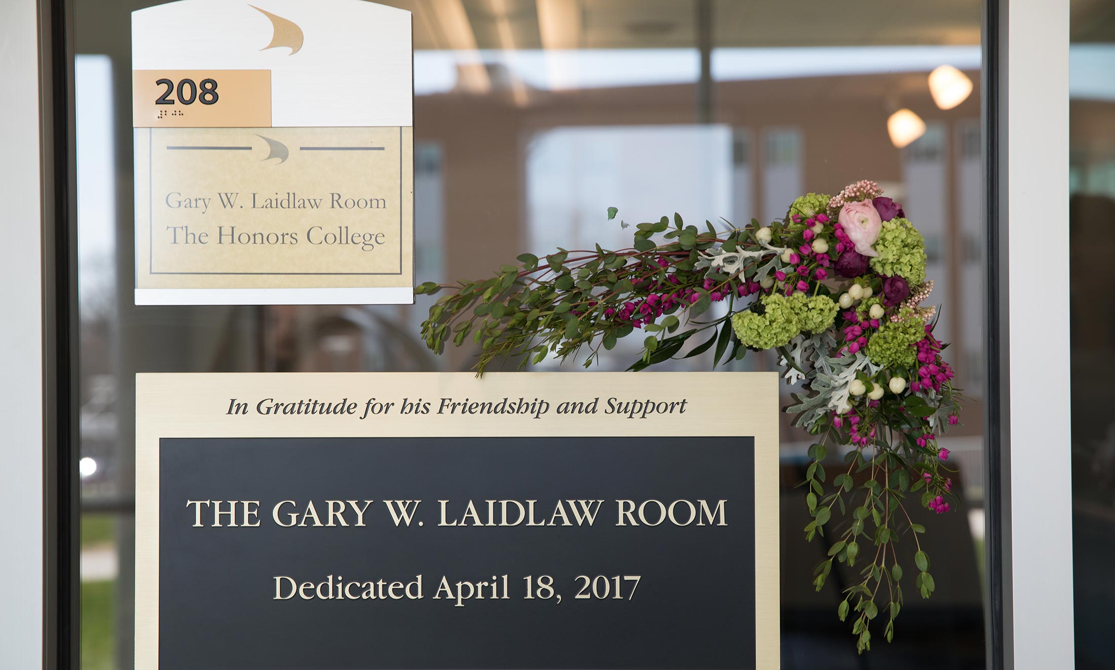 Gary Laidlaw room in the Oakland University Honors College