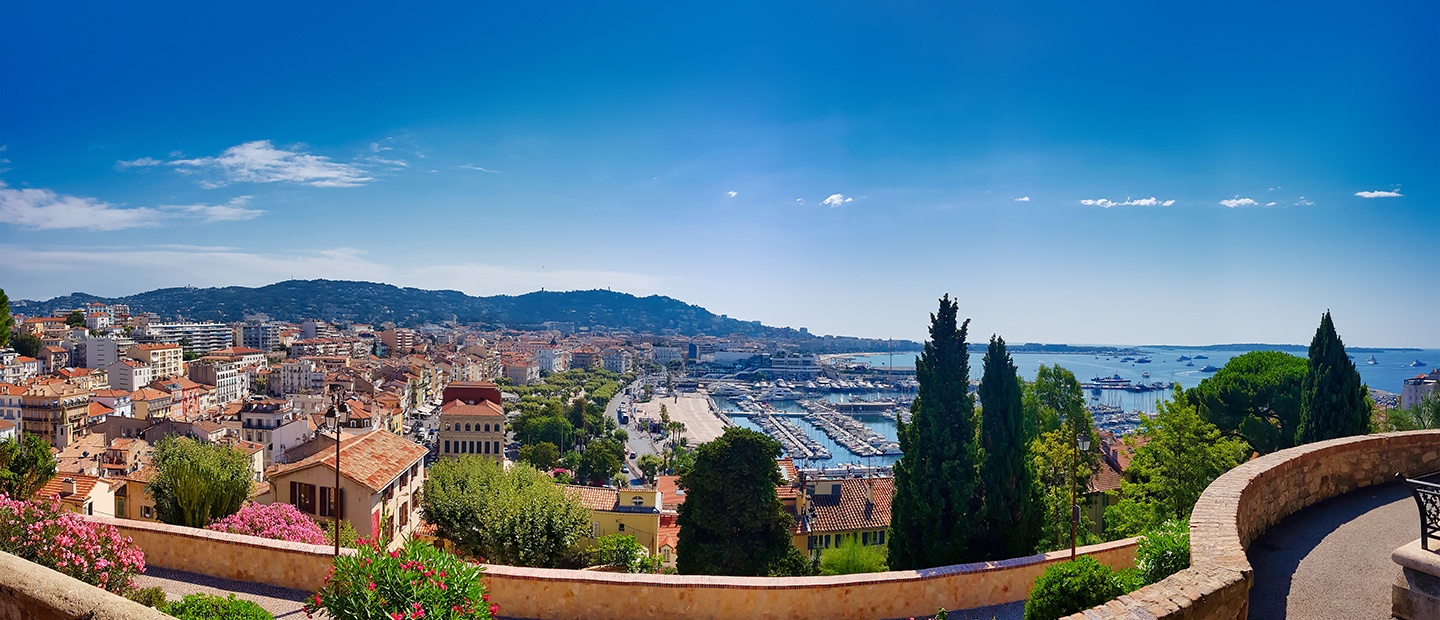 A photo looking down over the French Riviera.