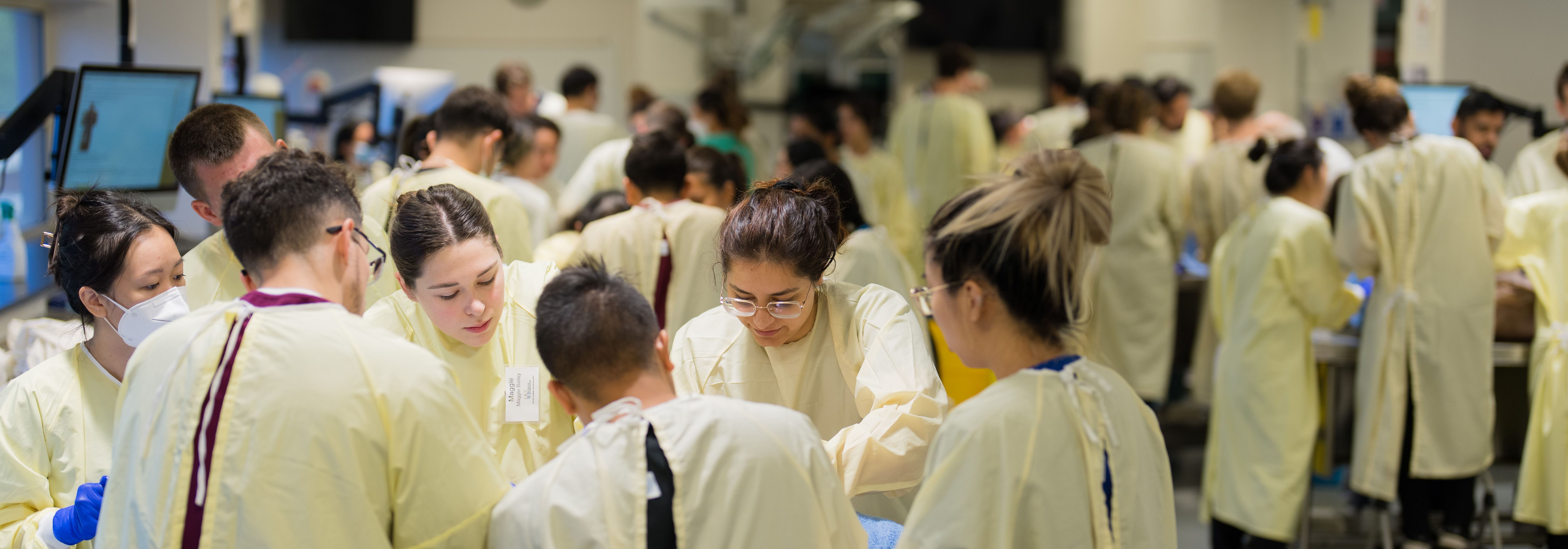 An image of students in the OUWB Anatomy Lab