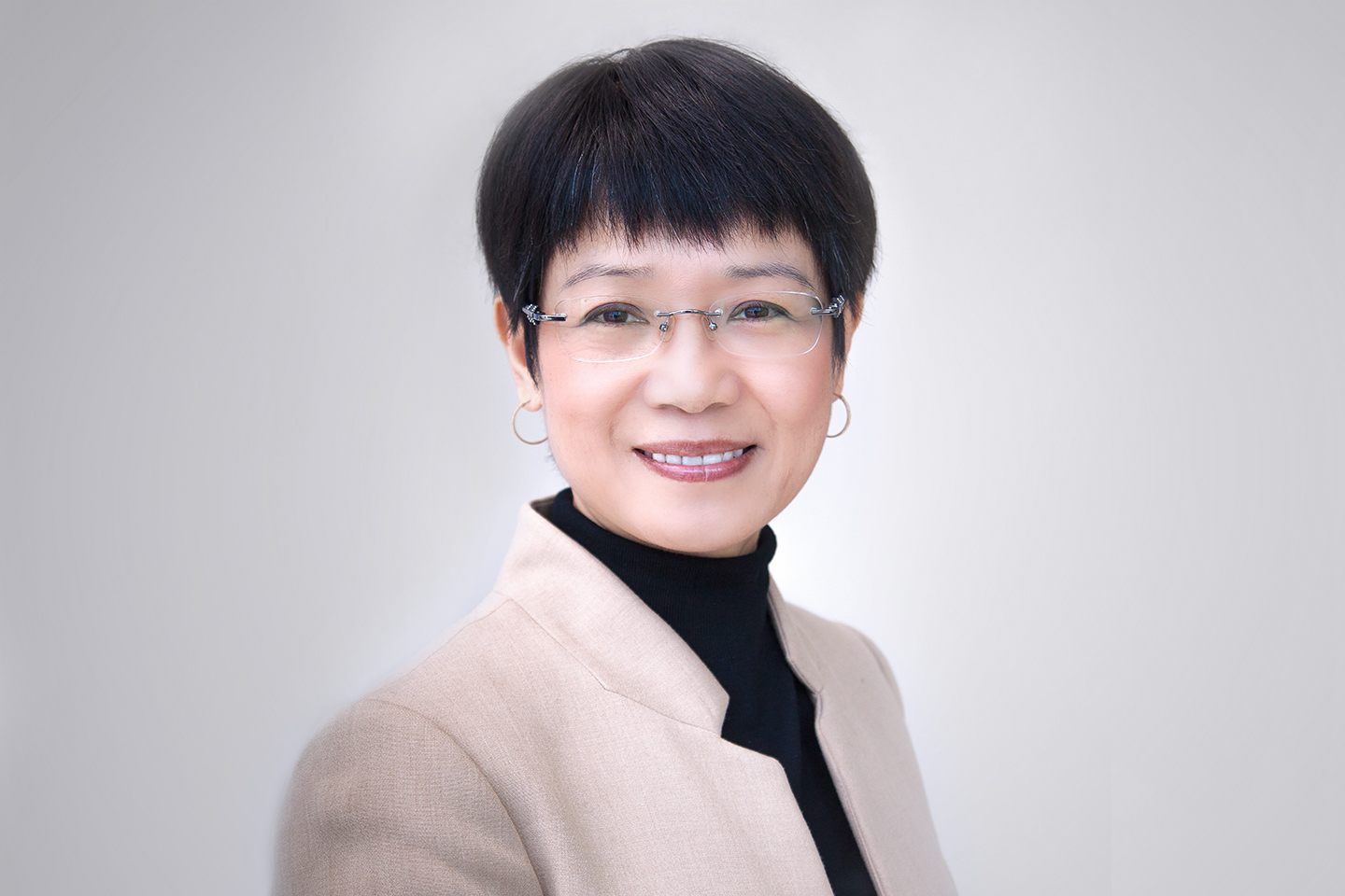 OUWB Associate Professor Misa Mi, M.A., MLIS, Ph.D.