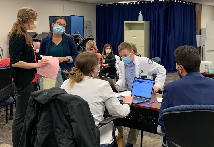 OUWB volunteers at Burnstein Clinic