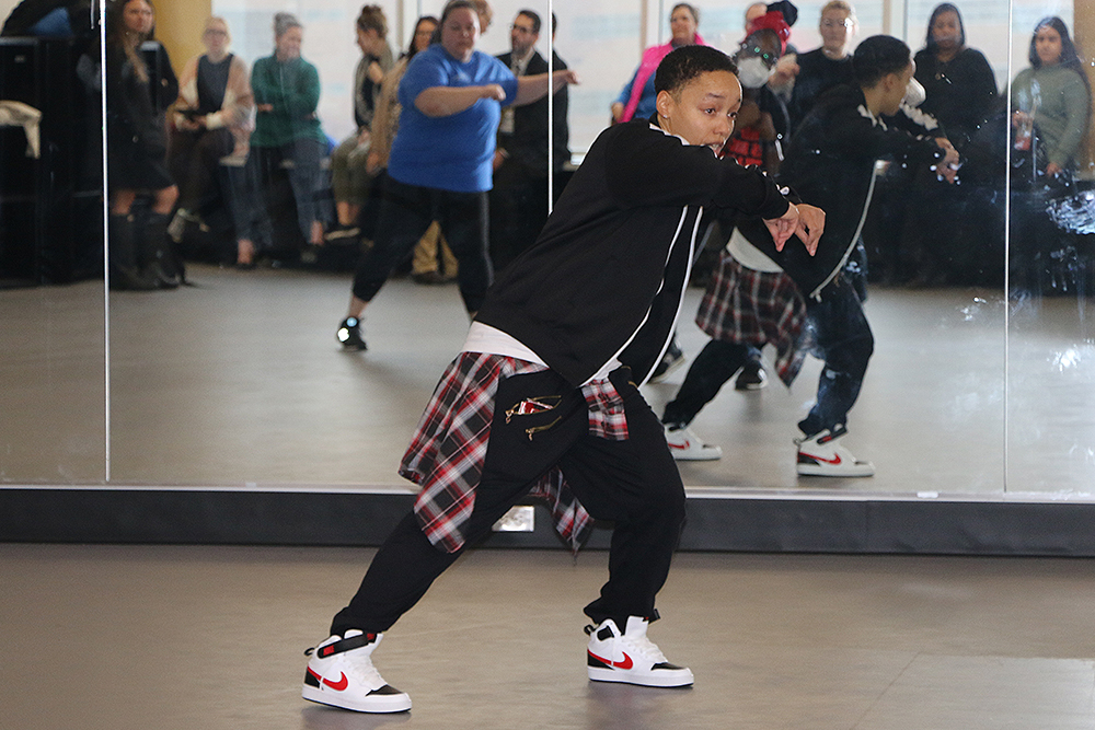 An image of dancers in the hip hop class