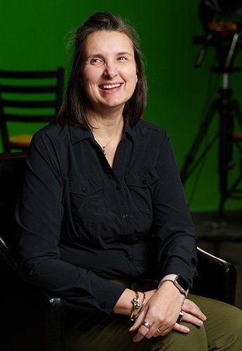 Headshot of Debra Lashbrook