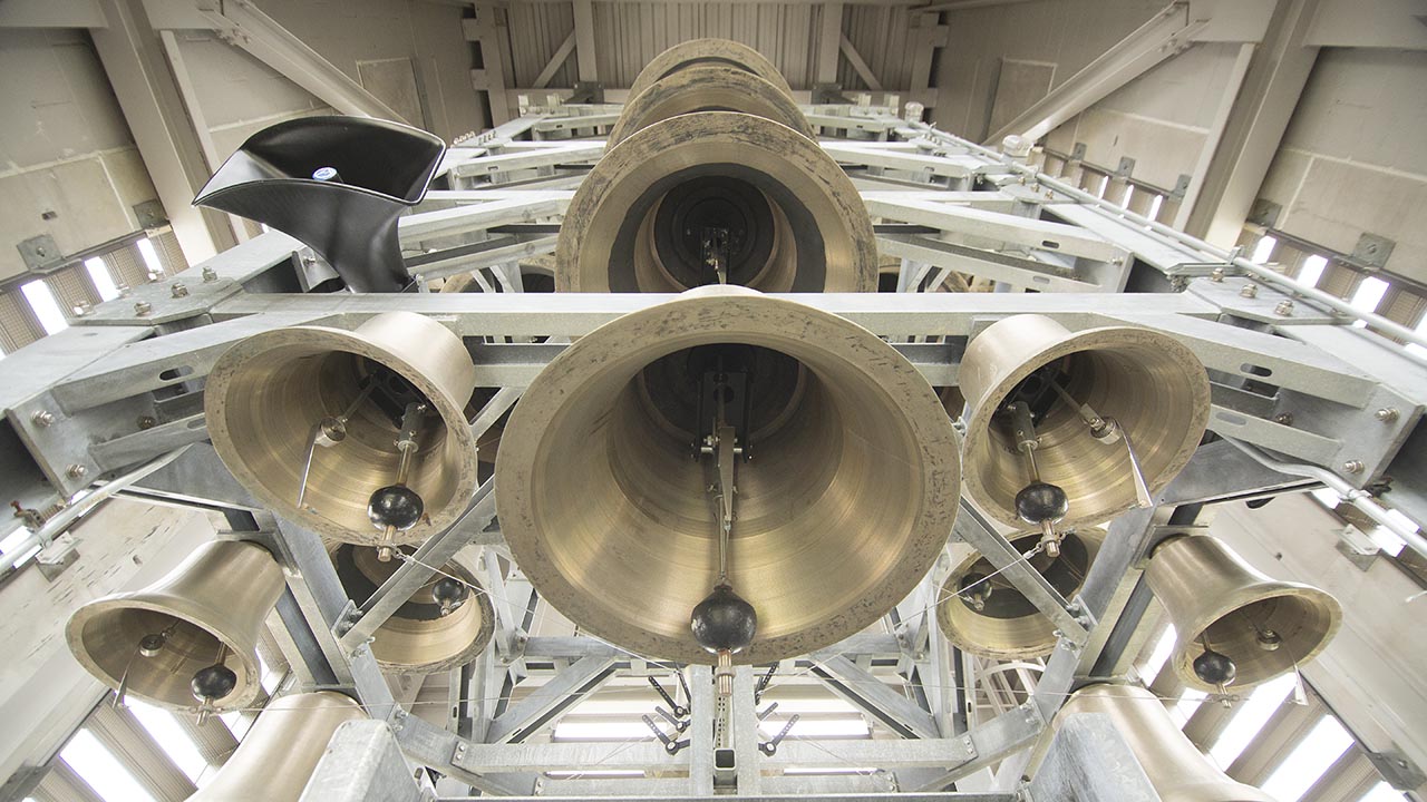 Carillon bells