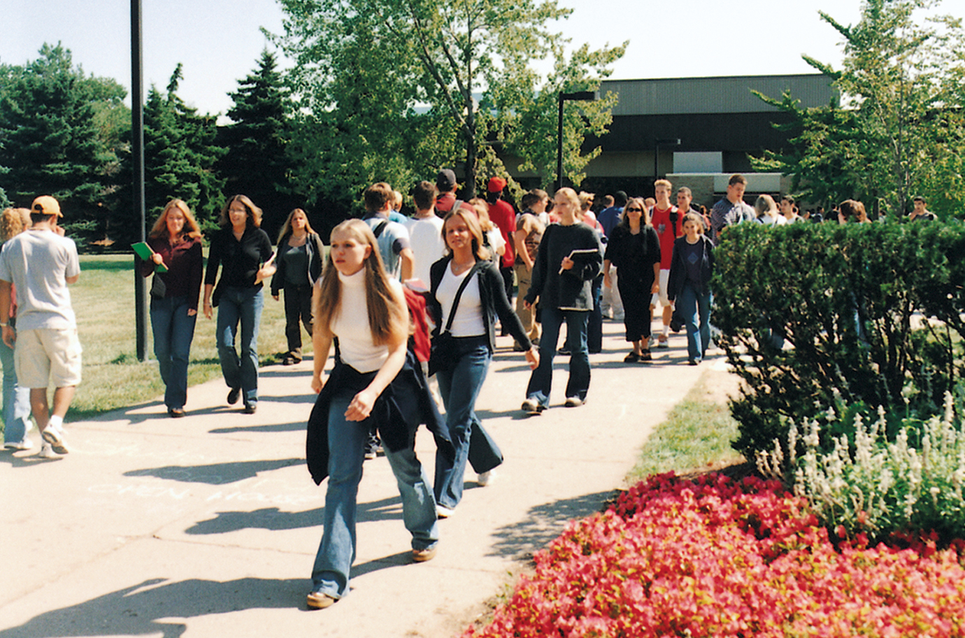 An image showing the attire of the 2000's