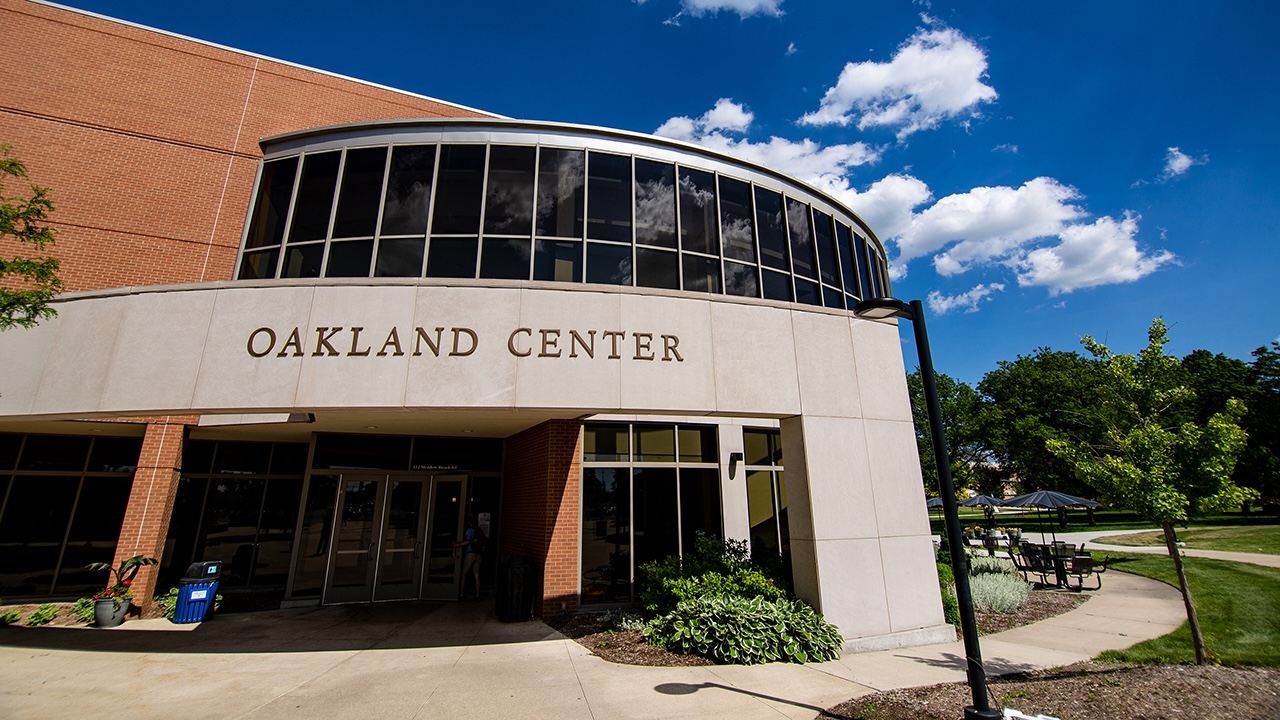 image of Oakland Center entrance at Oakland University